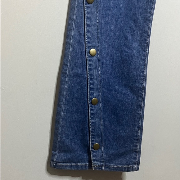 Soho New York & Company Flare Bell Bottom with Button Detail Jeans in Denim Blue - Picture 5 of 10